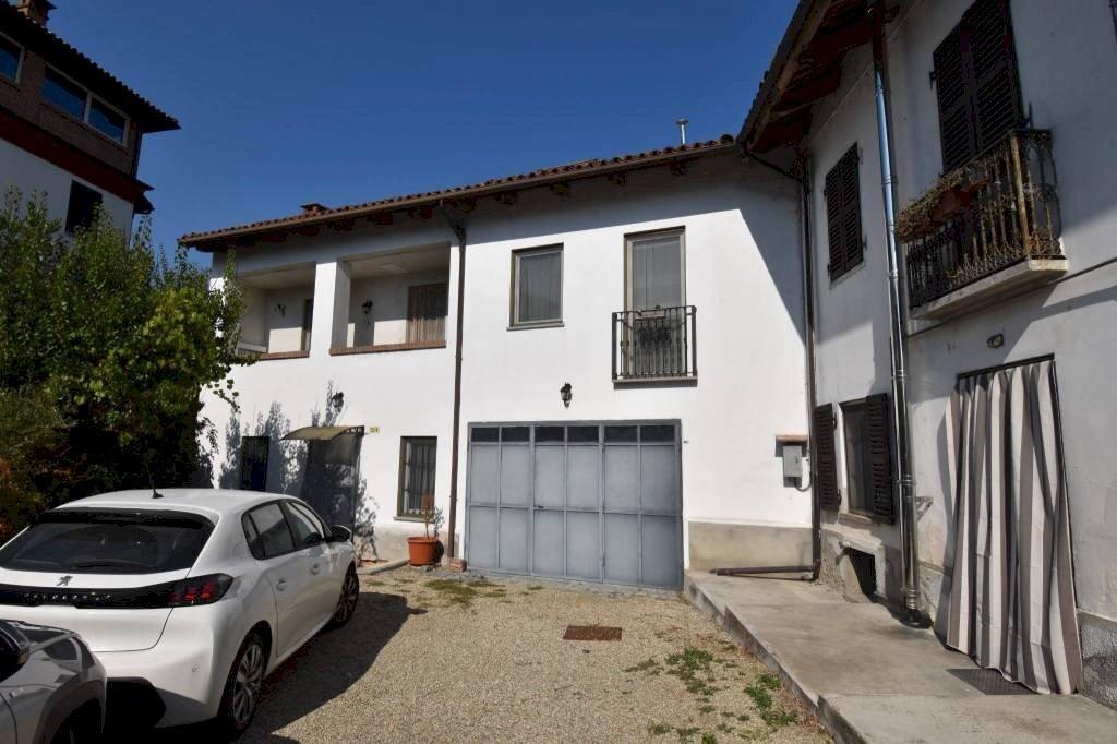 casa indipendente in vendita a Mongardino