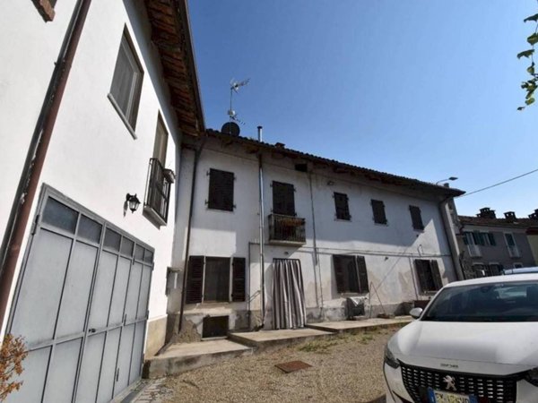 casale in vendita a Mongardino