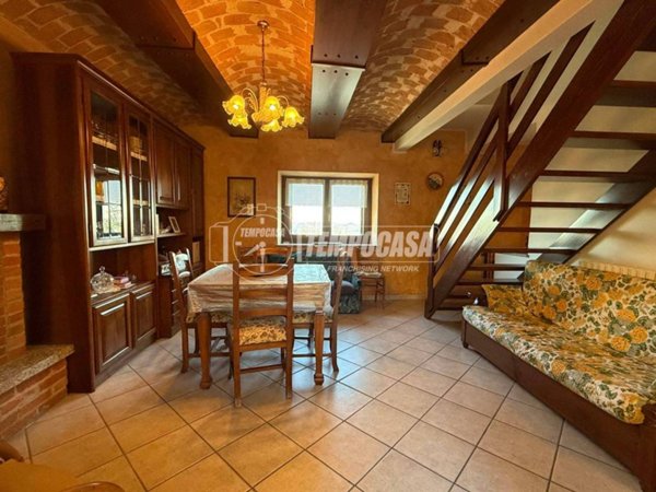 casa indipendente in vendita a Mongardino