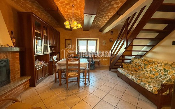 casa semindipendente in vendita a Mongardino