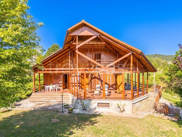 casa indipendente in vendita a Montabone