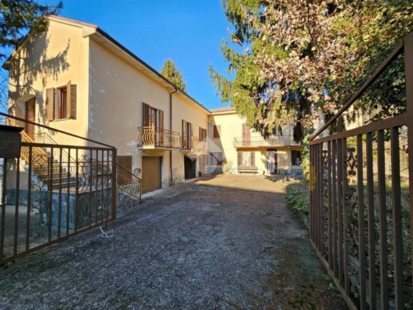 casa indipendente in vendita a Montabone