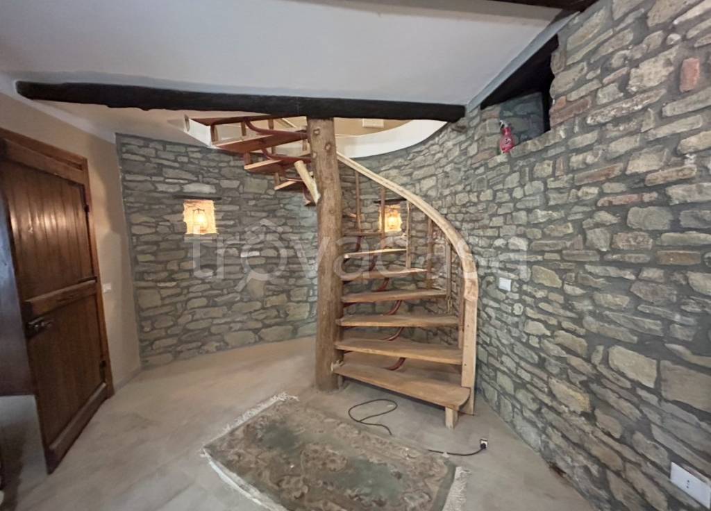 casa indipendente in vendita a Montabone