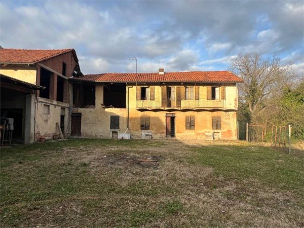 casale in vendita a Montafia