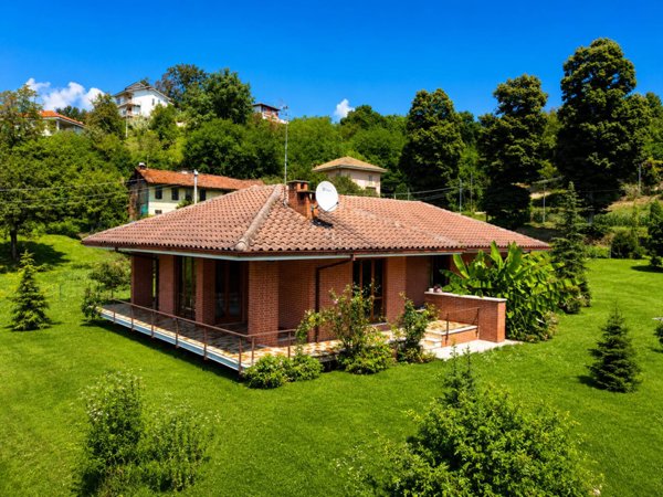 casa indipendente in vendita a Montafia in zona Bagnasco