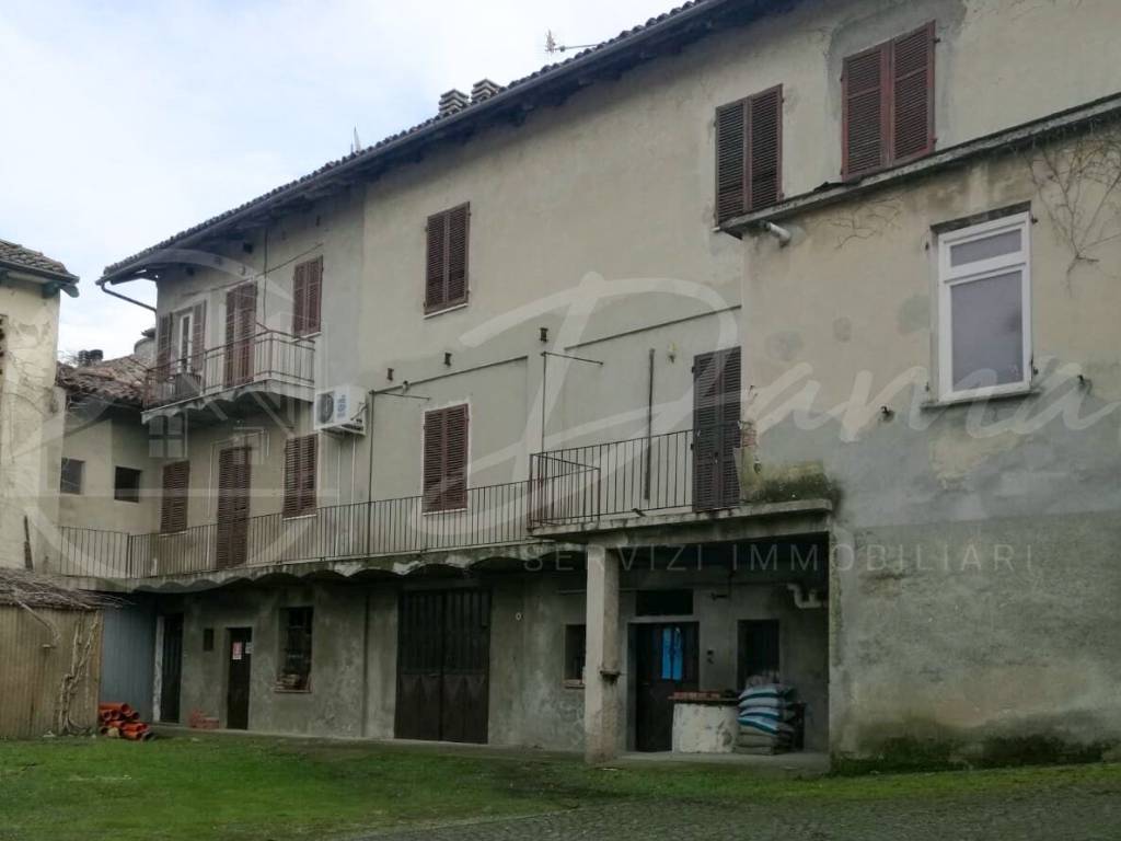 casa indipendente in vendita a Montaldo Scarampi