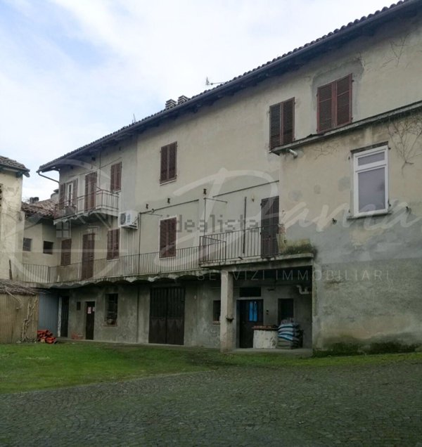 pentavano in vendita a Montaldo Scarampi