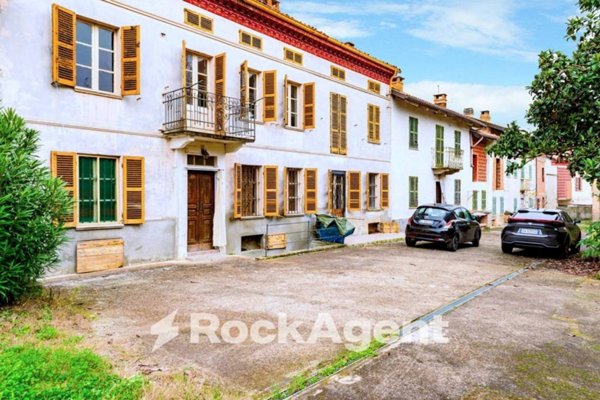 casa indipendente in vendita a Montaldo Scarampi in zona Forni