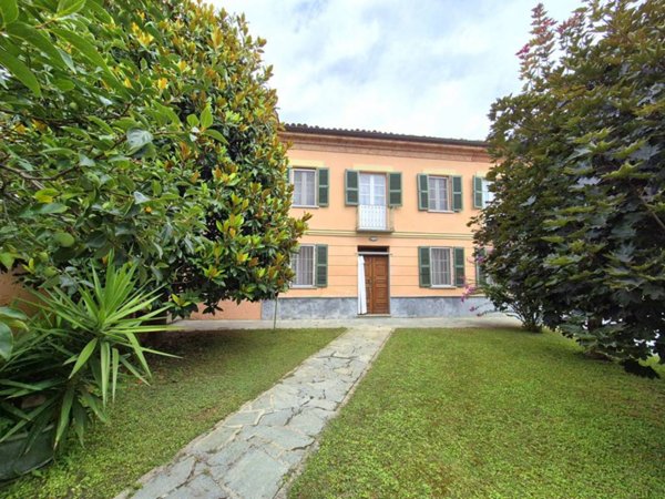 casa indipendente in vendita a Montaldo Scarampi