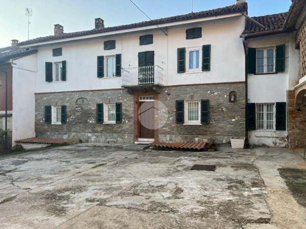casa indipendente in vendita a Montaldo Scarampi