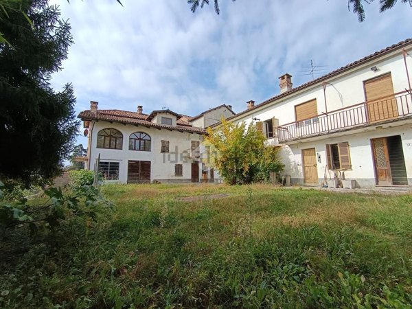 casa indipendente in vendita a Montaldo Scarampi in zona Forni