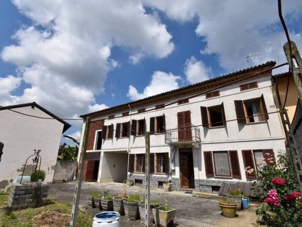 casale in vendita a Montaldo Scarampi in zona Forni