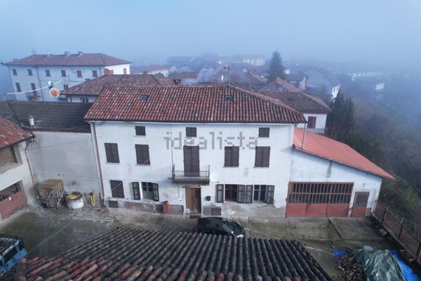 casa indipendente in vendita a Montaldo Scarampi