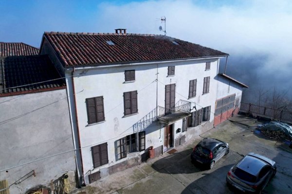 casa indipendente in vendita a Montaldo Scarampi