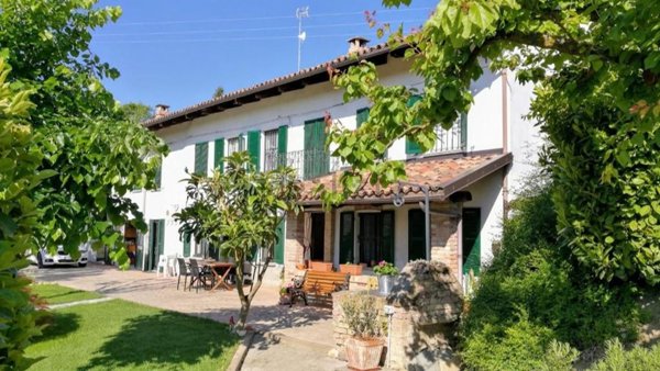 casa indipendente in vendita a Montaldo Scarampi