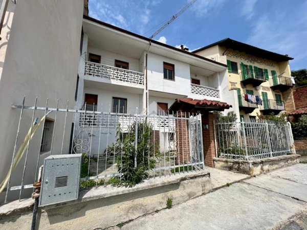 casa indipendente in vendita a Montechiaro d'Asti