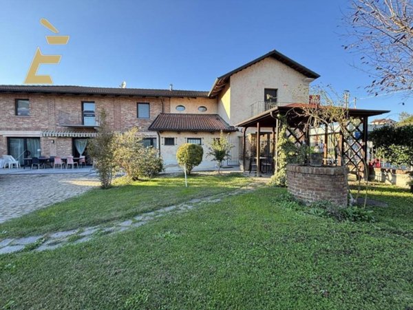 negozio in vendita a Montechiaro d'Asti