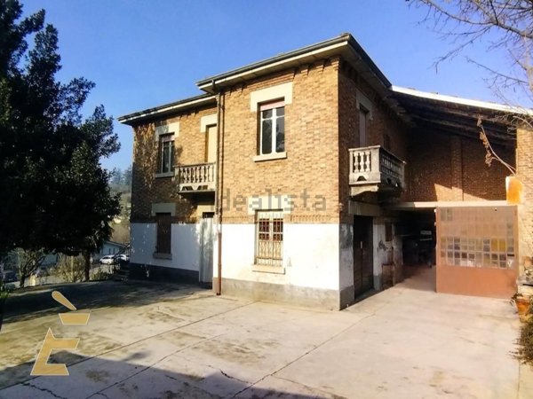 casa indipendente in vendita a Montechiaro d'Asti