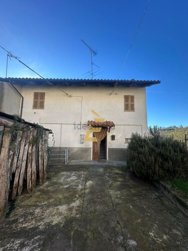 casa semindipendente in vendita a Montechiaro d'Asti