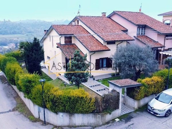 casa indipendente in vendita a Montechiaro d'Asti