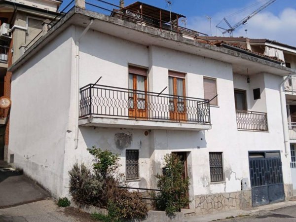 casa indipendente in vendita a Montechiaro d'Asti