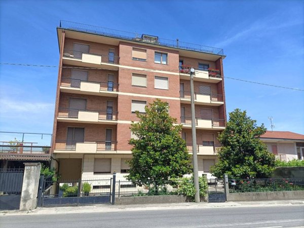 appartamento in vendita a Montechiaro d'Asti
