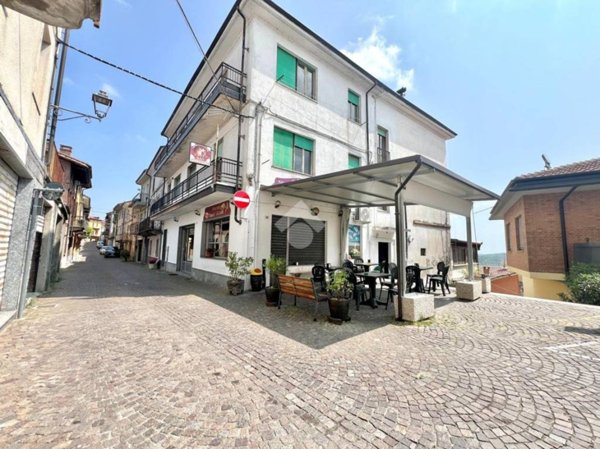 negozio in vendita a Montechiaro d'Asti