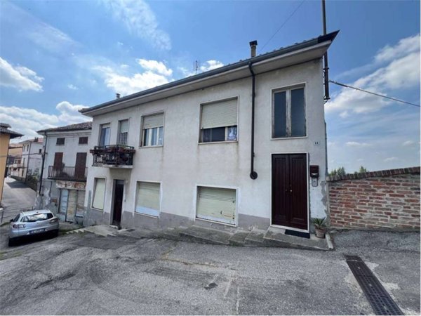 casa indipendente in vendita a Montechiaro d'Asti