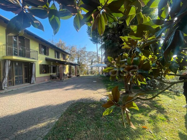 casa indipendente in vendita a Montechiaro d'Asti