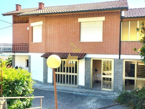 casa indipendente in vendita a Montechiaro d'Asti