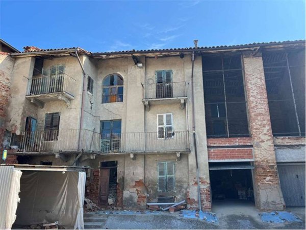 casa indipendente in vendita a Montechiaro d'Asti