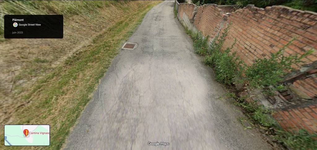 locale commerciale in vendita a Montechiaro d'Asti