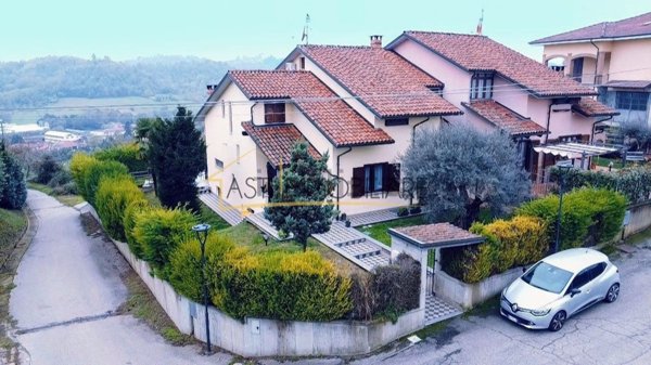 casa indipendente in vendita a Montechiaro d'Asti