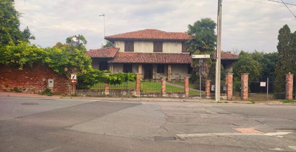 casa indipendente in vendita a Montechiaro d'Asti