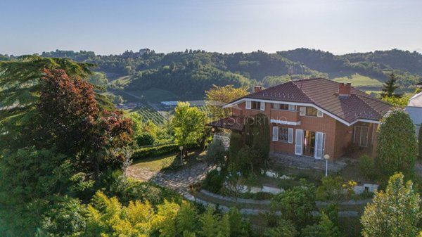 casa indipendente in vendita a Montechiaro d'Asti