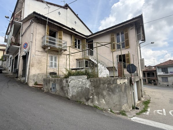 casa indipendente in vendita a Montechiaro d'Asti in zona Nocciola