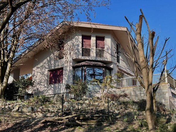 casa indipendente in vendita a Montechiaro d'Asti in zona Nocciola