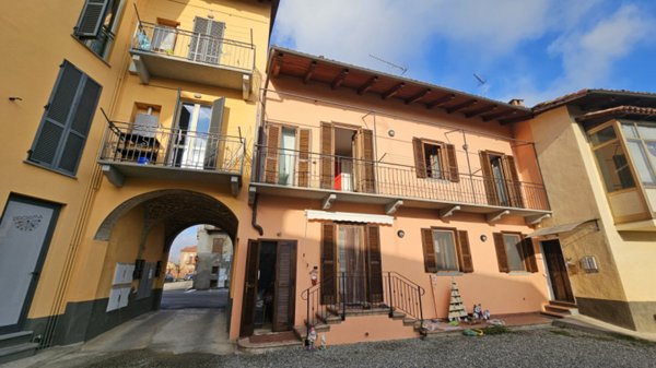 casa indipendente in vendita a Montechiaro d'Asti in zona Nocciola