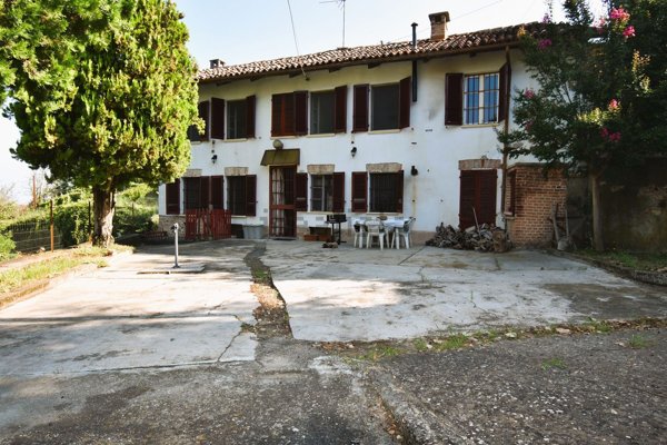 casa indipendente in vendita a Montegrosso d'Asti