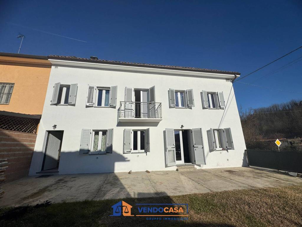 casa indipendente in vendita a Montegrosso d'Asti in zona Vallumida
