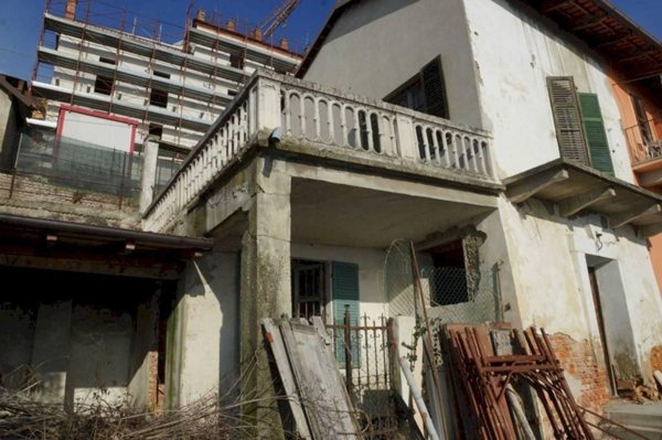 pentavano in vendita a Montegrosso d'Asti