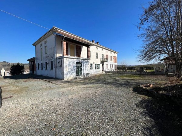 casale in vendita a Montegrosso d'Asti