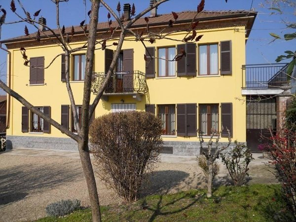 casa indipendente in vendita a Montegrosso d'Asti