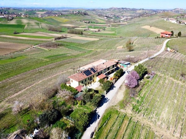 casale in vendita a Montegrosso d'Asti