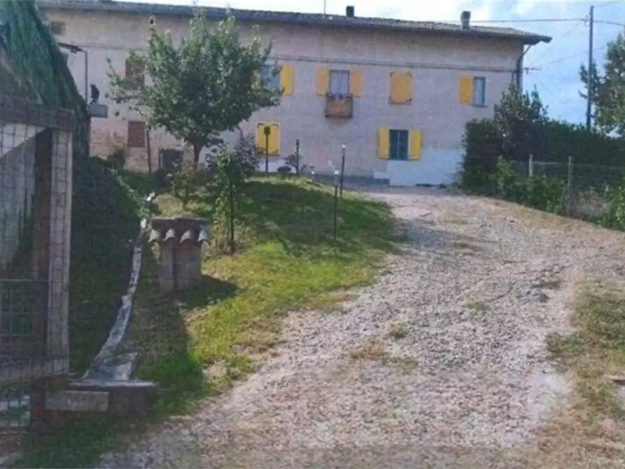 casa indipendente in vendita a Montegrosso d'Asti in zona Tana