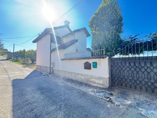 casa indipendente in vendita a Montegrosso d'Asti