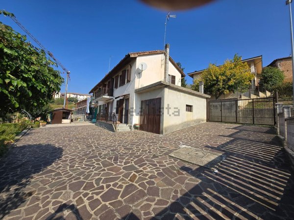 casa indipendente in vendita a Montegrosso d'Asti in zona Gallareto