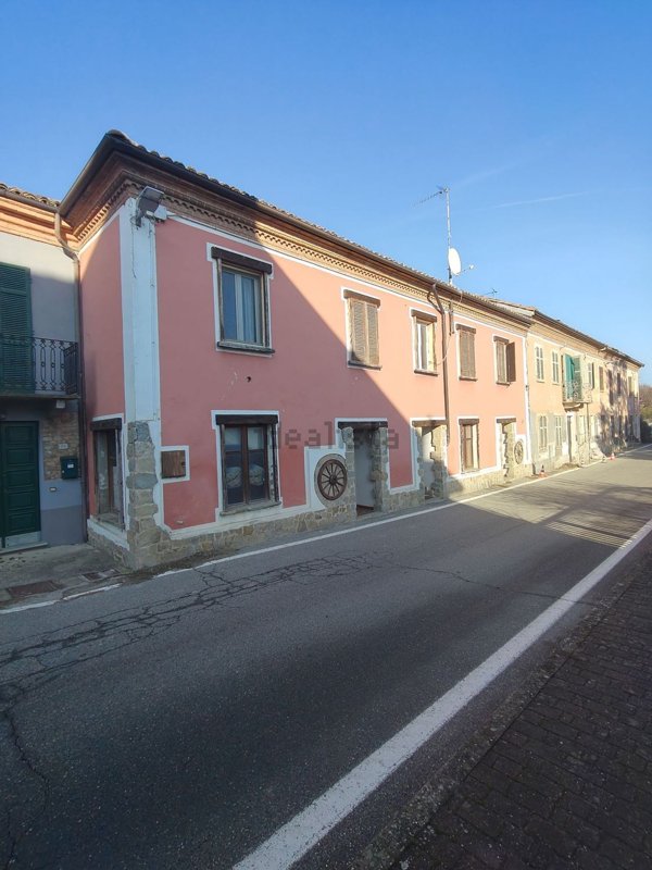 casa indipendente in vendita a Montegrosso d'Asti