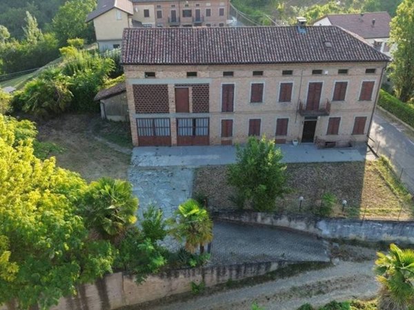 casale in vendita a Montegrosso d'Asti in zona Tana