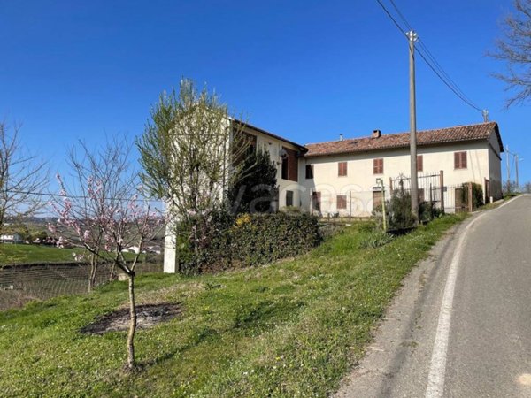 casa indipendente in vendita a Montegrosso d'Asti in zona Boscogrande